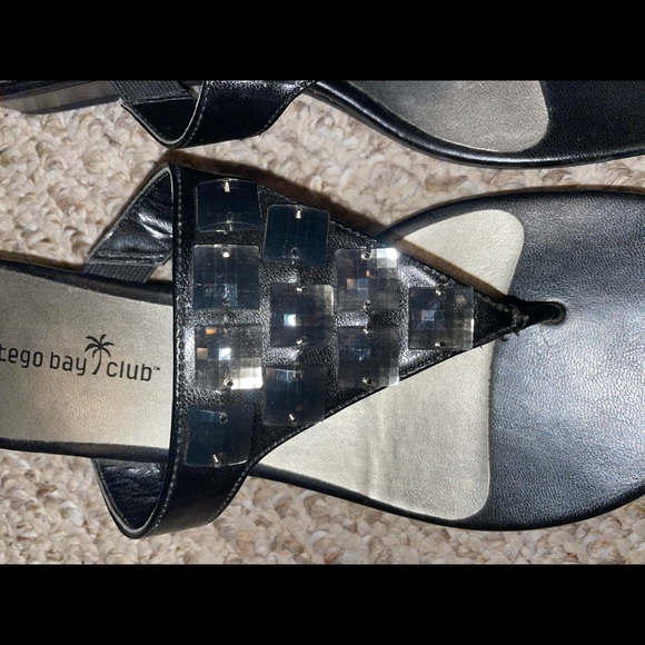 Montego Bay Sandals - Picture 3 of 4